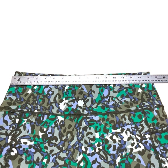 AERIE OFFLINE Camo Bike Shorts w/ Side Leg Pockets US Sz XXL - Picture 5 of 10